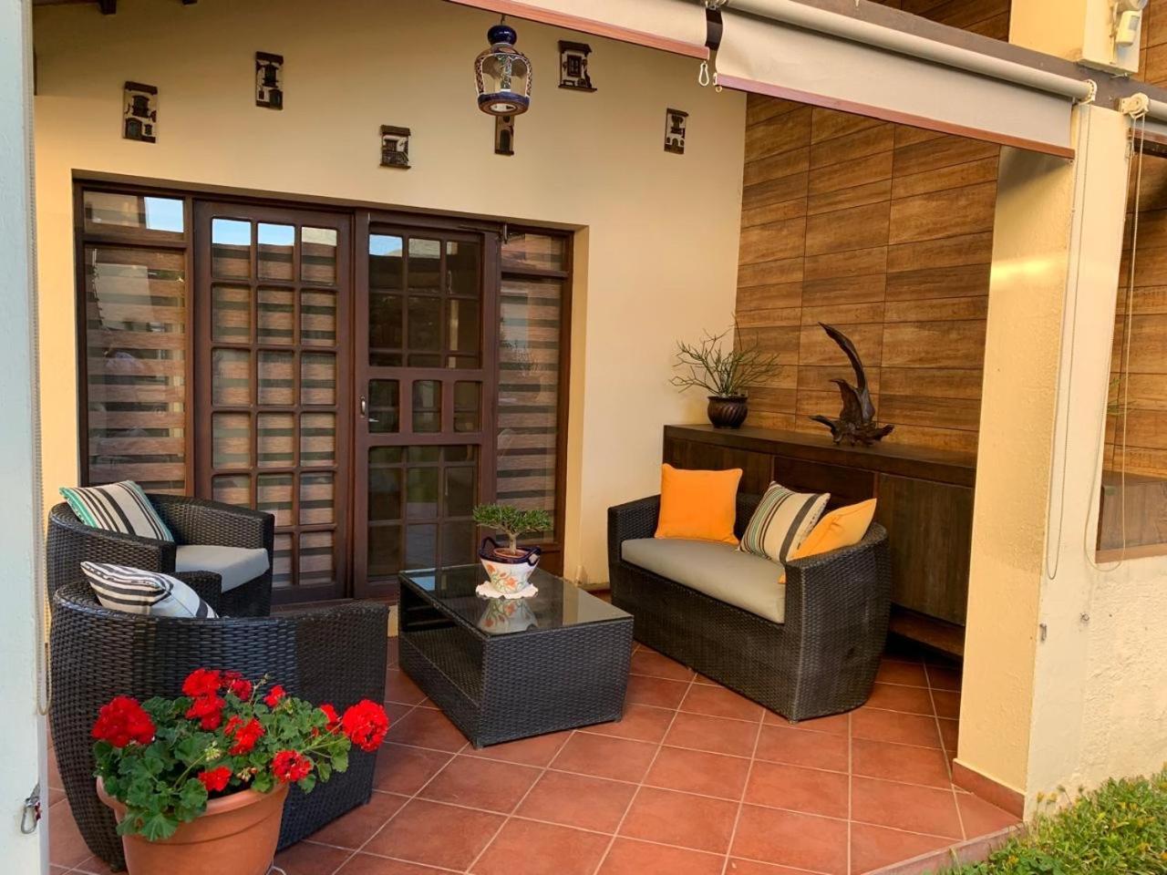 Apartamento con jardin Cochabamba Exterior foto
