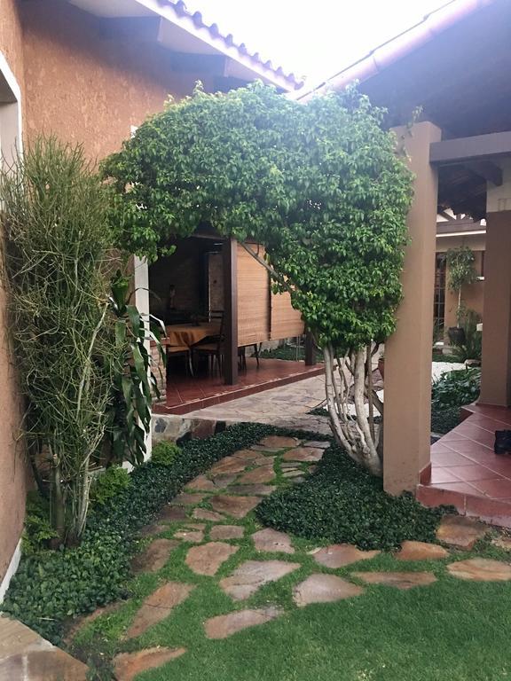 Apartamento con jardin Cochabamba Exterior foto